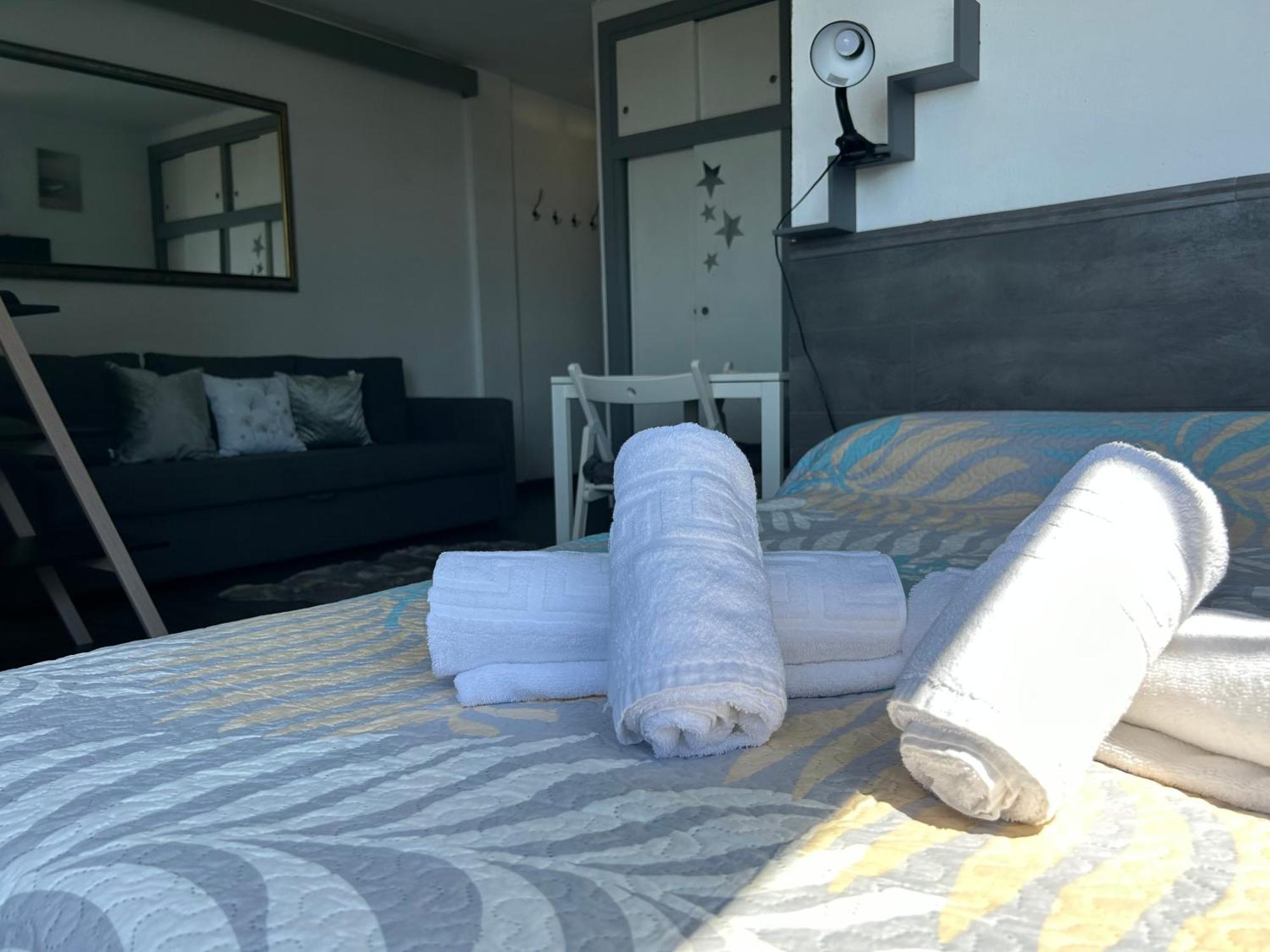 Apartamento Vistas Al Mar Urbanización El Candado Málaga Exterior foto